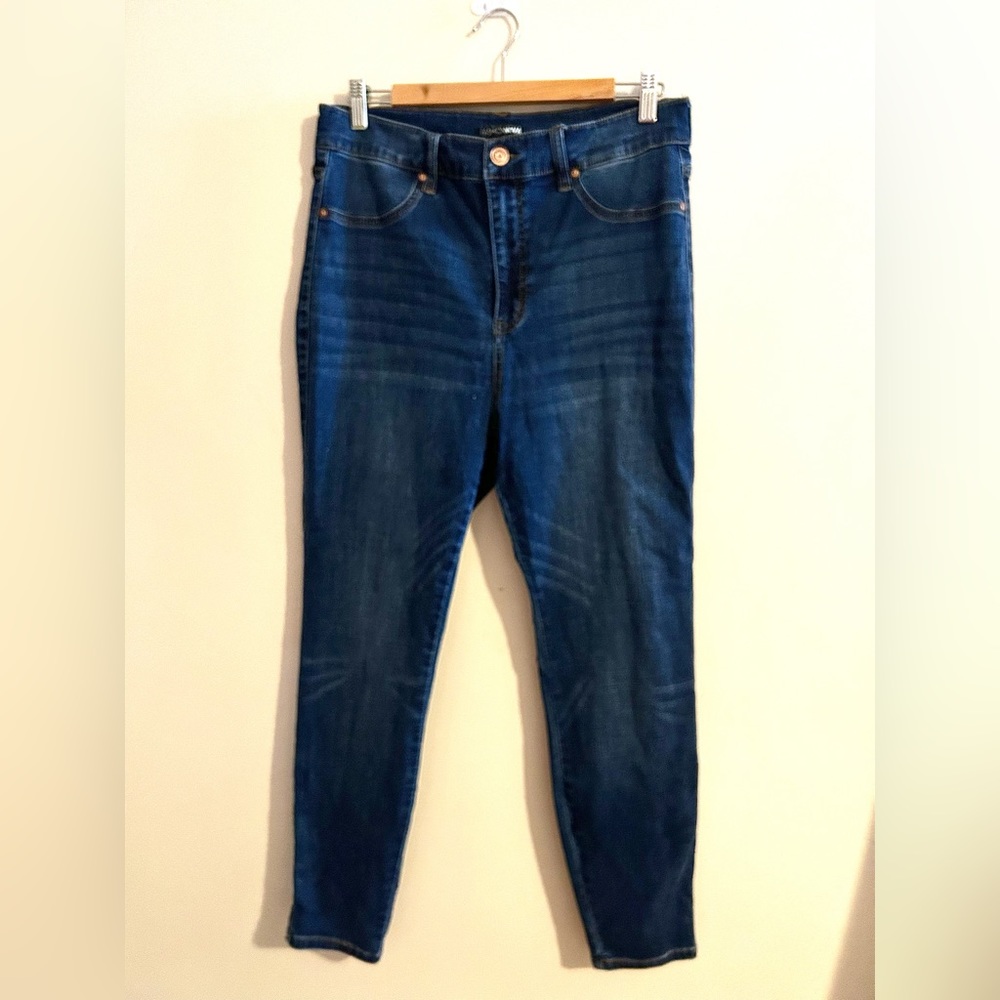 Fashion Nova High Waisted Dark Wash Blue Jeans